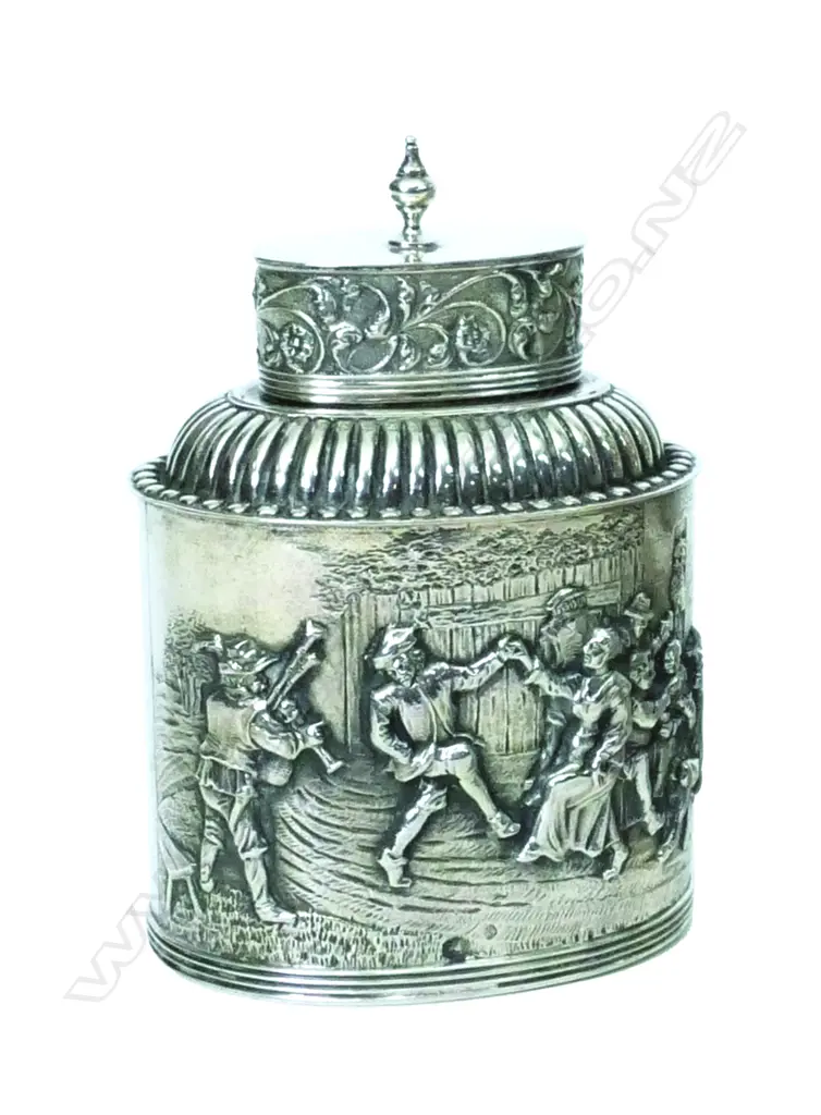 A c.1900 Dutch .835 silver decorative tea caddy Image 1++