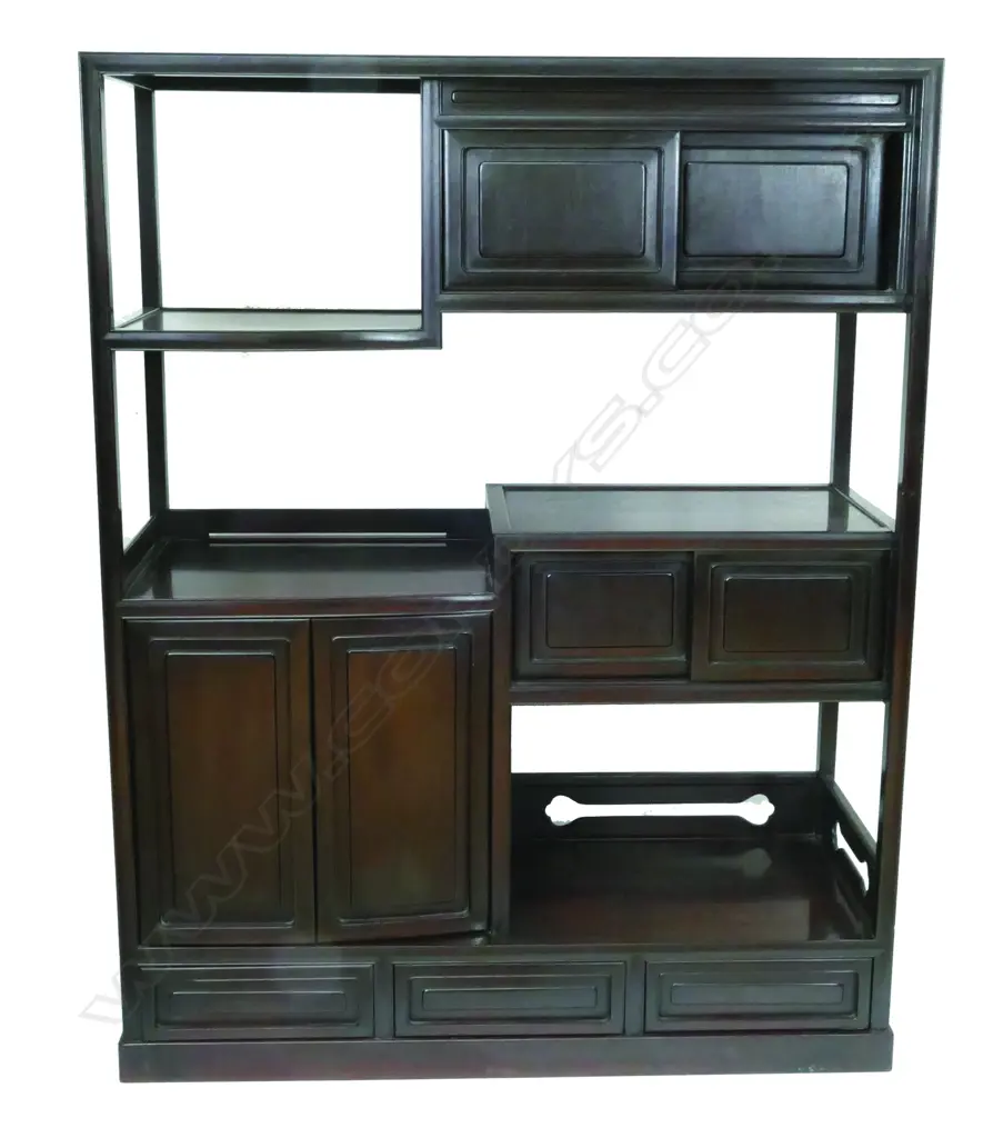 A Chinese rosewood display cabinet Image 1++