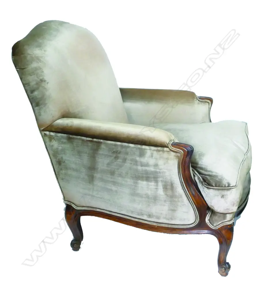 A pair of modern upholstered armchairs of French Louis XV-style Image 1++