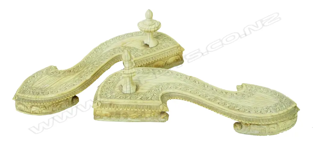 A pair of rare late 19thC Indian Mughal ivory carved Paduka slippers Image 1++