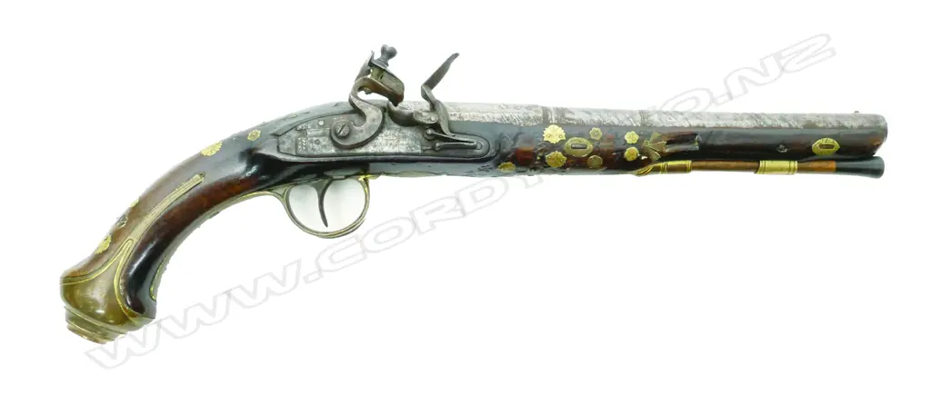 An antique 16 bore flintlock pistol Image 1++