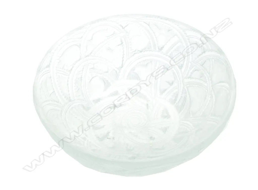 A Lalique clear and frosted glass fruit bowl Image 1++