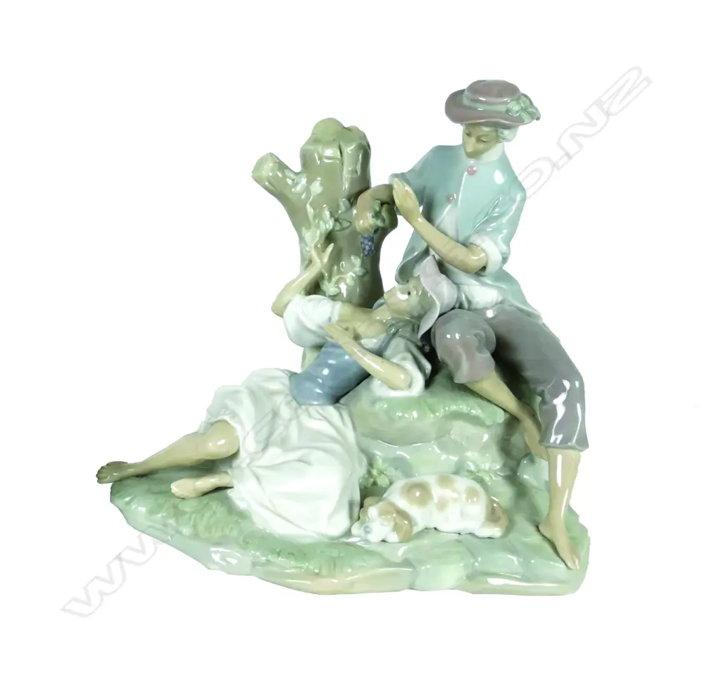 A large Lladro figure group Image 1++