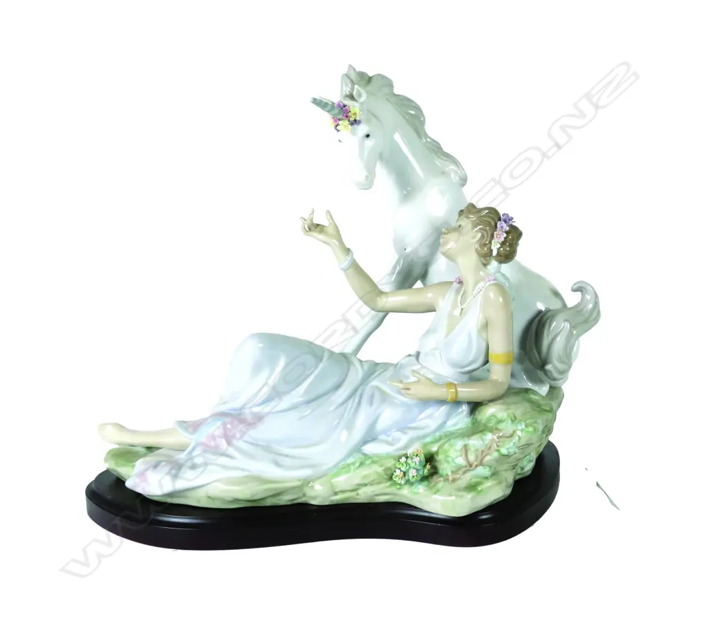 A large Lladro 'The Goddess & The Unicorn' figurine Image 1++