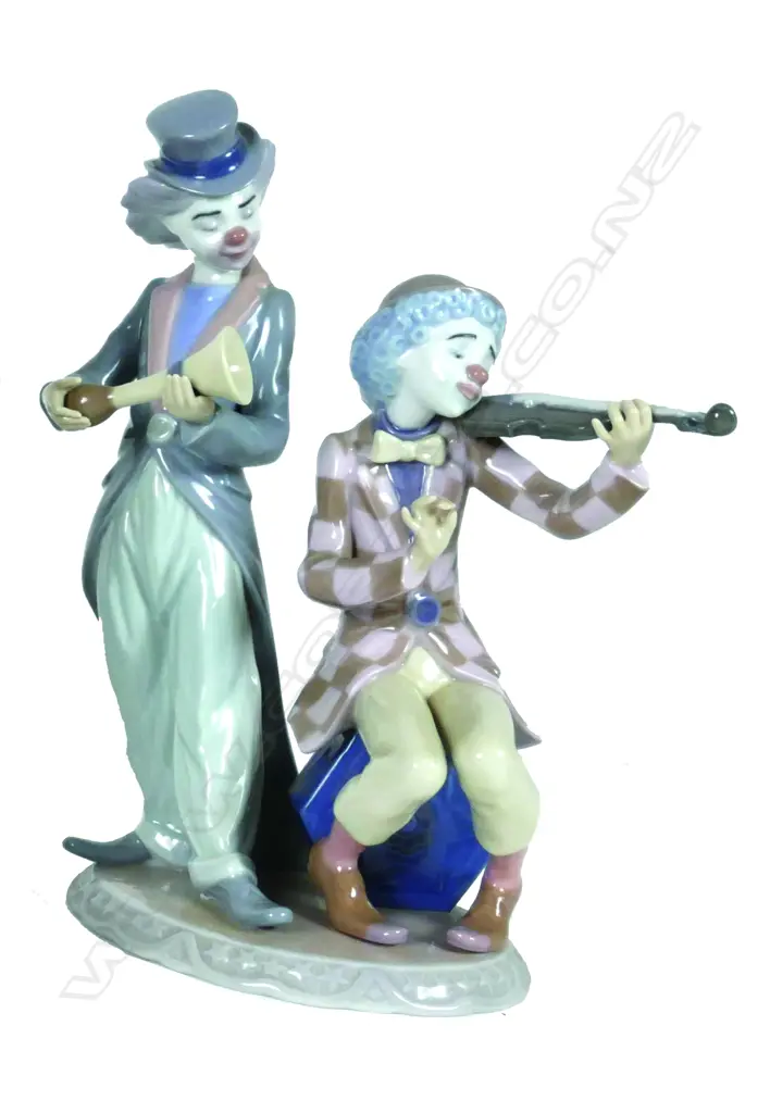 A boxed Lladro 'Circus Concert' figurine Image 1++