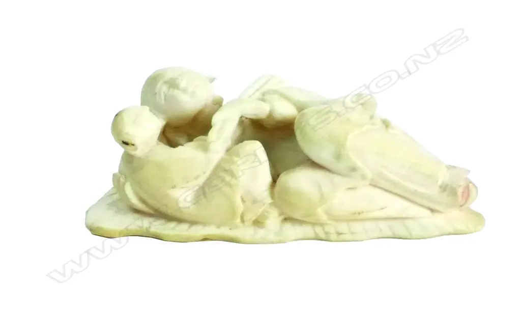 A c.1900 Oriental carved ivory figure group Image 1++