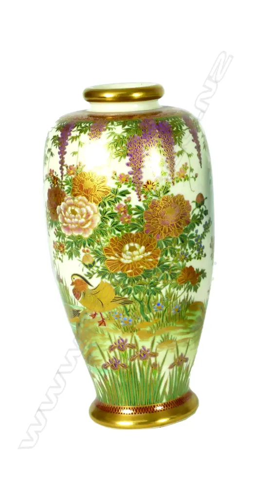 A Japanese Satsuma baluster vase Image 1++