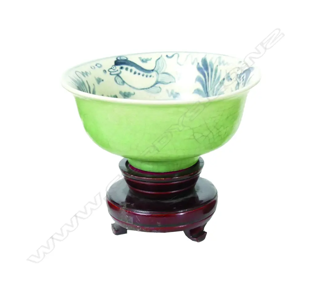 A Chinese Ming-style provincial deep bowl Image 1++