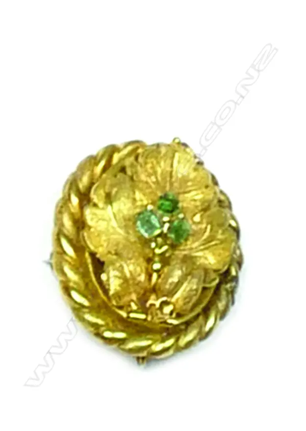 A 19thC gilded 18ct. yellow gold brooch Image 1++