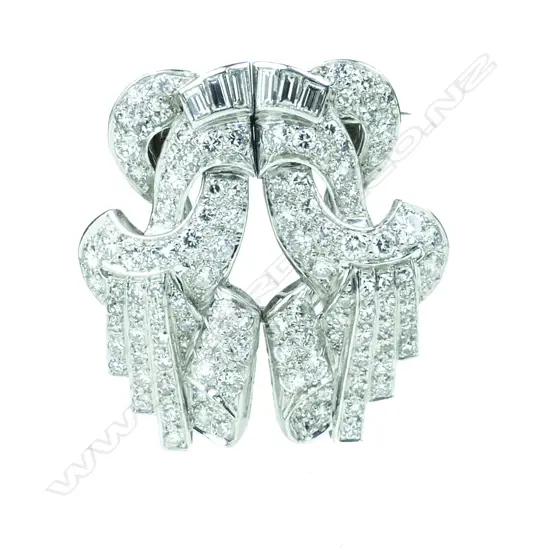 A platinum and diamond Art Deco style clip