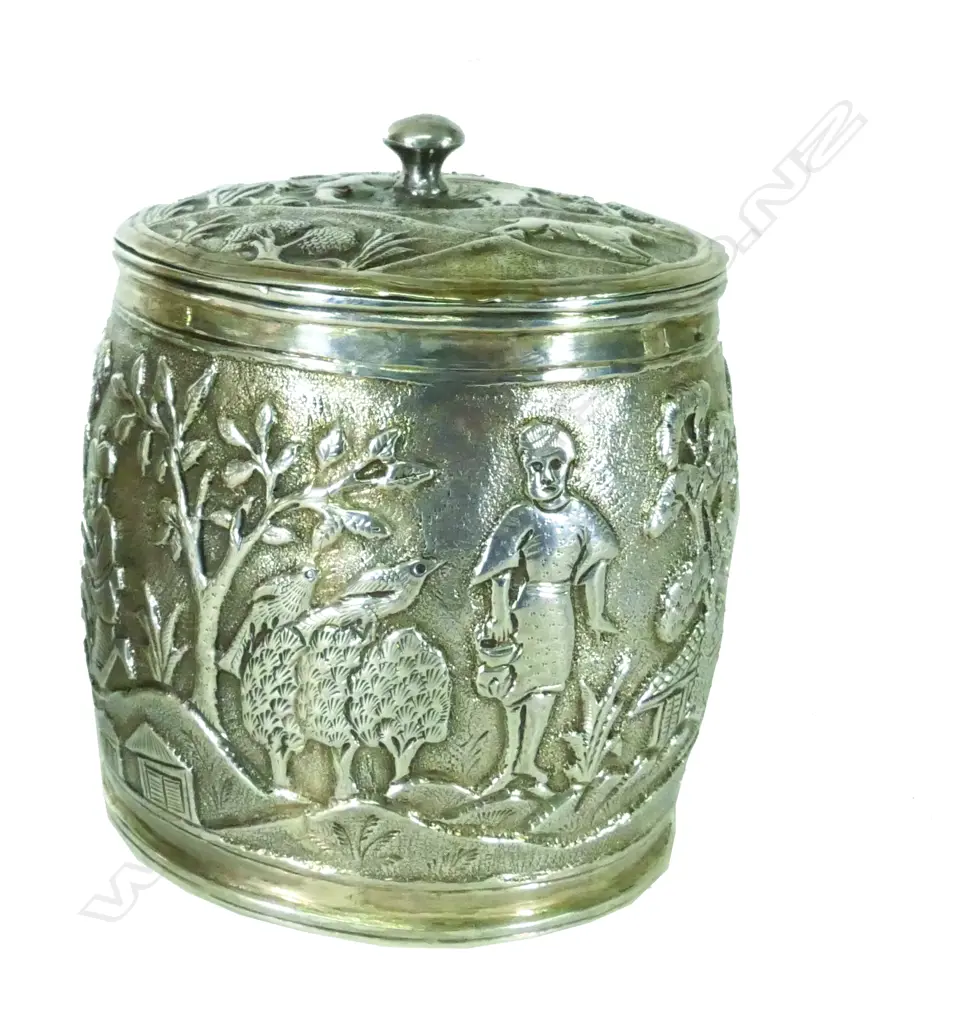 A colonial Indian silver lidded tea caddy Image 1++
