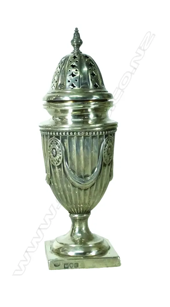 A late Victorian silver large sugar sifter Image 1++