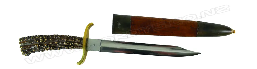 An antler handled Bowie-style knife Image 1++