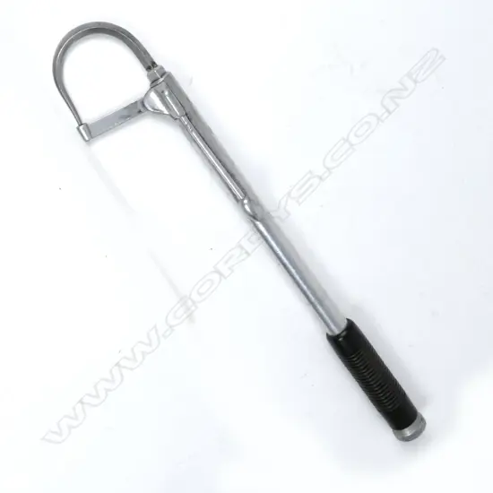 A vintage extendable C. Farlow & Co. Ltd alloy gaff