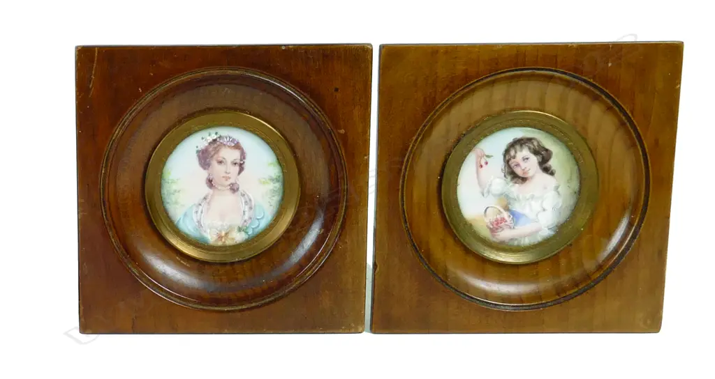 Two European portrait miniature paintings Image 1++