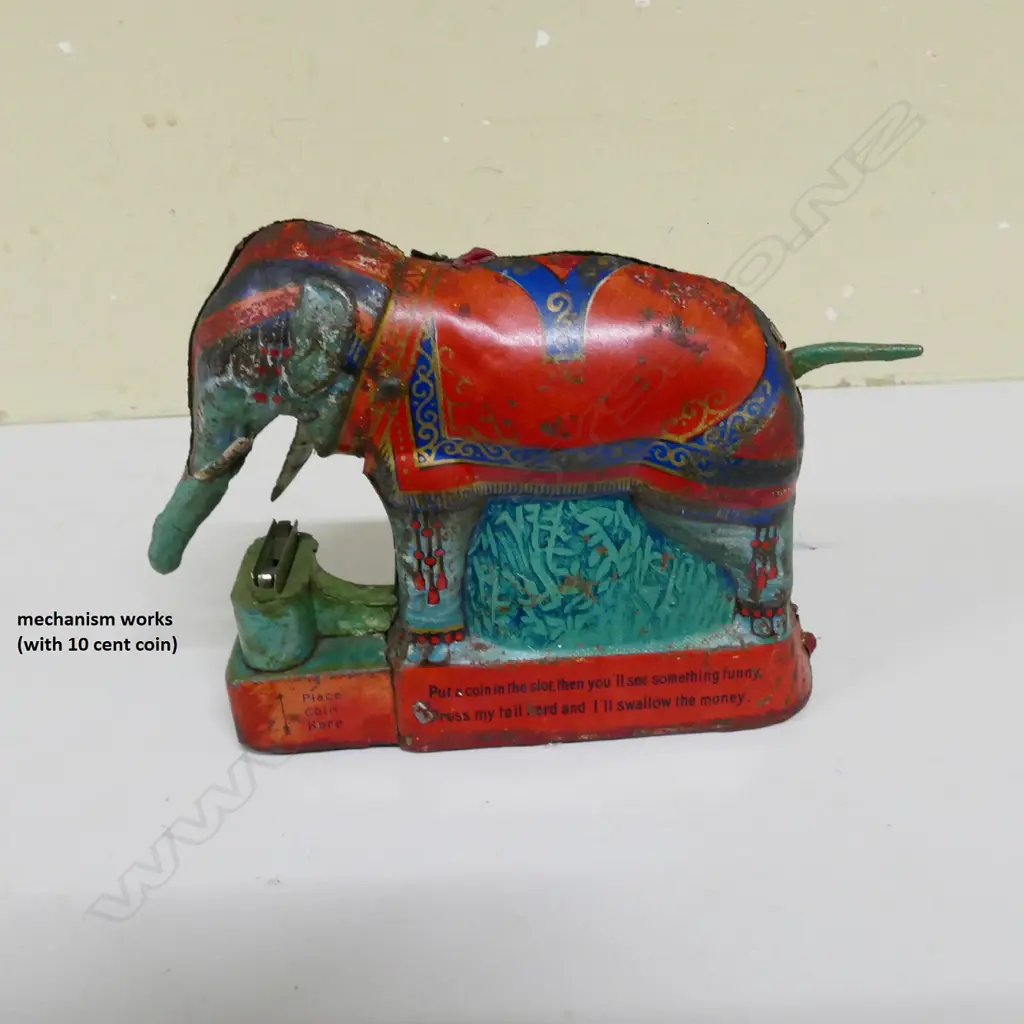 An antique tin plate Royal Trick Elephant mechanical money box Image 1++