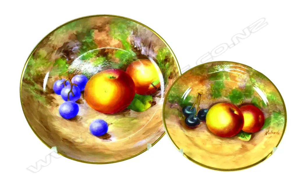 A small Royal Worcester fruit painted saucer dish signed Maybury Image 1++