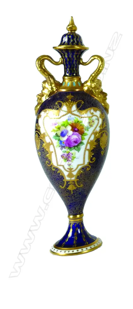 A high quality Royal Doulton white bone china lidded baluster vase Image 1++