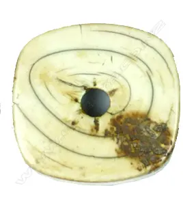 An old simplified form netsuke Image 1++