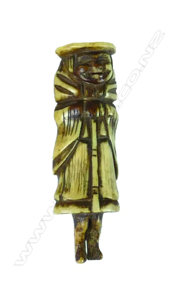 A bone netsuke Image 1++