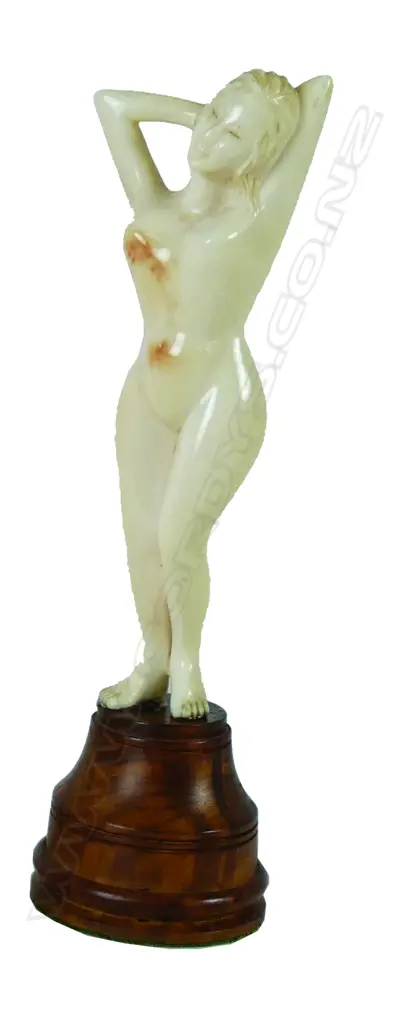 A Chinese carved ivory medicine doll Image 1++