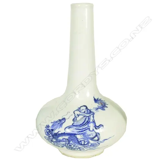 A Chinese porcelain bottle vase