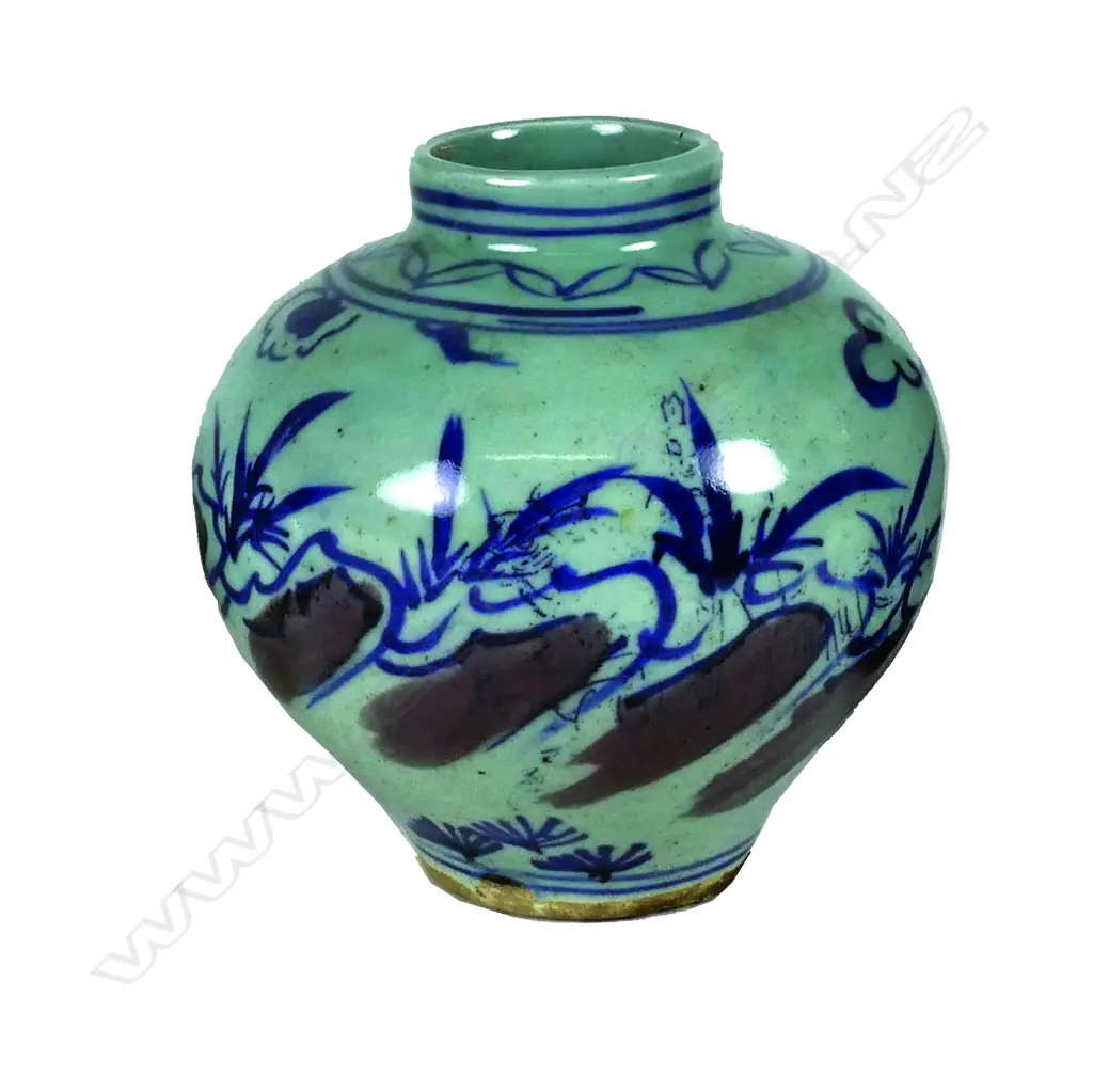 A Chinese porcelain vase Image 1++