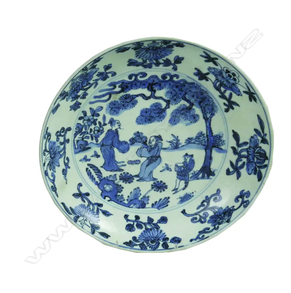 A Chinese blue and white shallow bowl in the Ming manner Image 1++