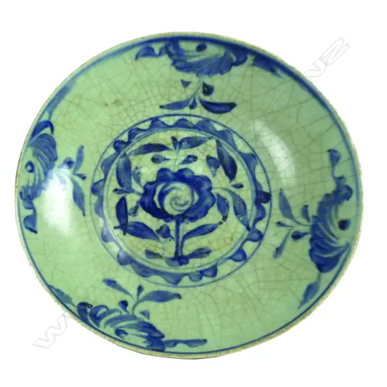 A Chinese Swatow shallow bowl