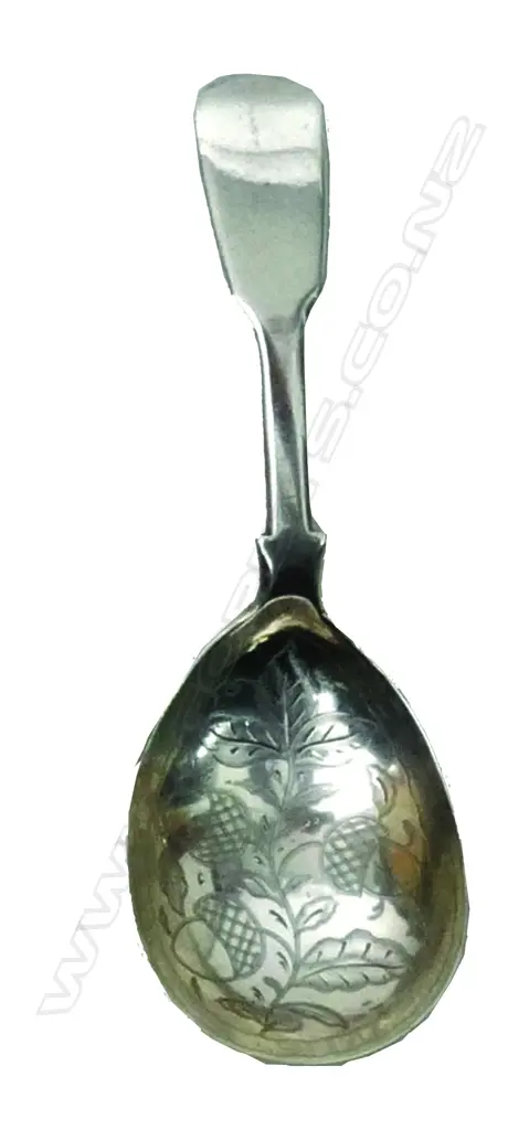 A William IV silver fiddle pattern caddy spoon Image 1++