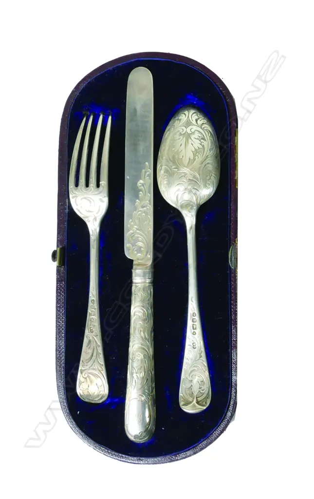 A Victorian silver three-piece christening set Image 1++