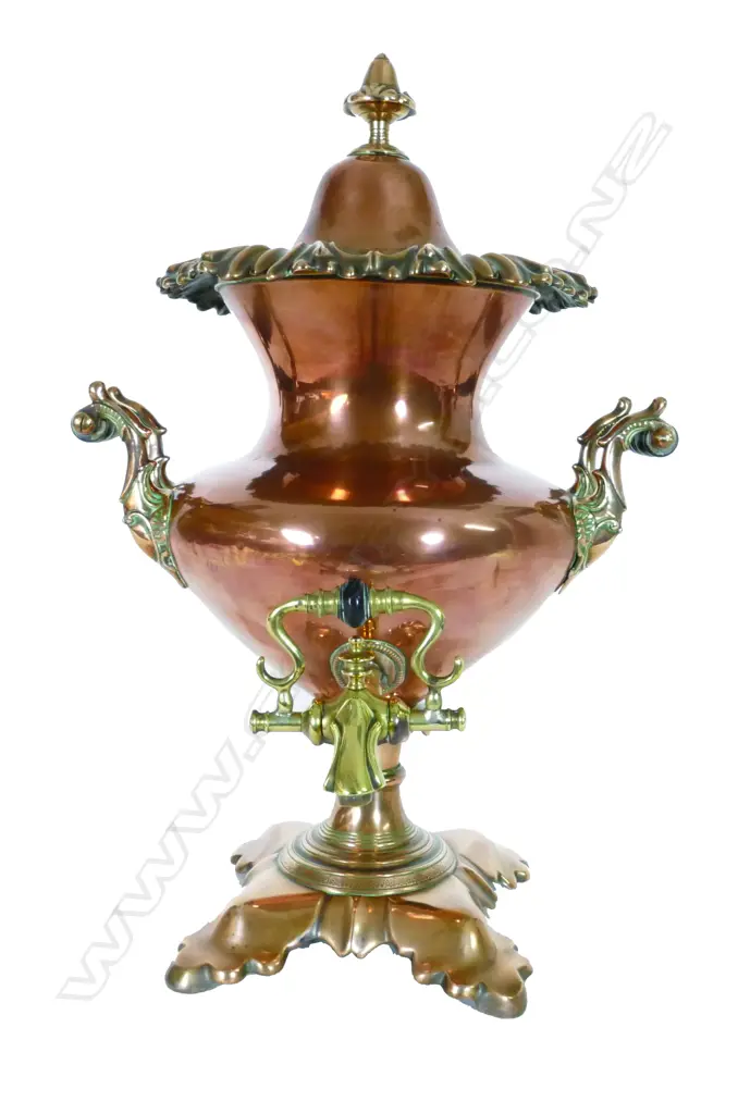 A Victorian copper tea urn Image 1++