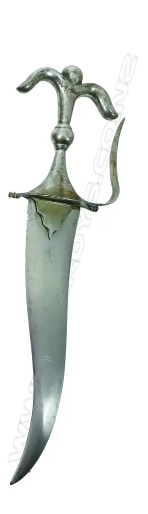 An old Indian Chilanum (dagger) Image 1++