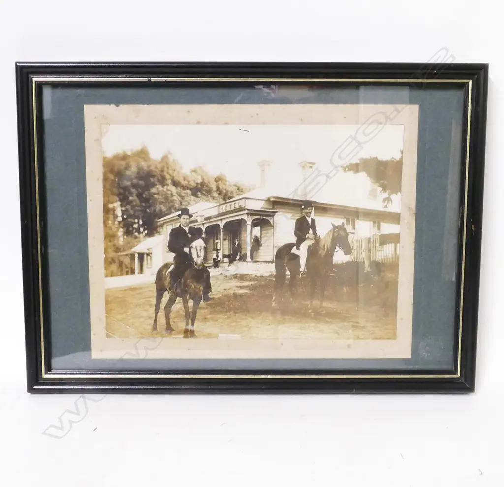 Three framed vintage photographs Image 1++