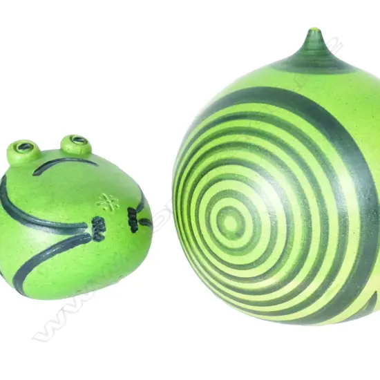 Two Anneke Borren pottery items