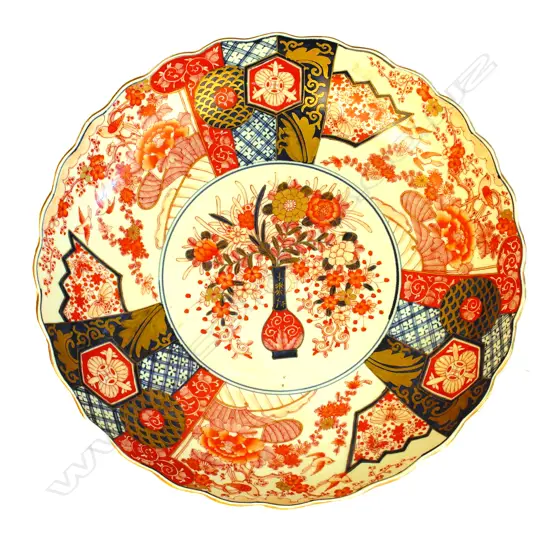 A large Japanese Imari porcelain charger