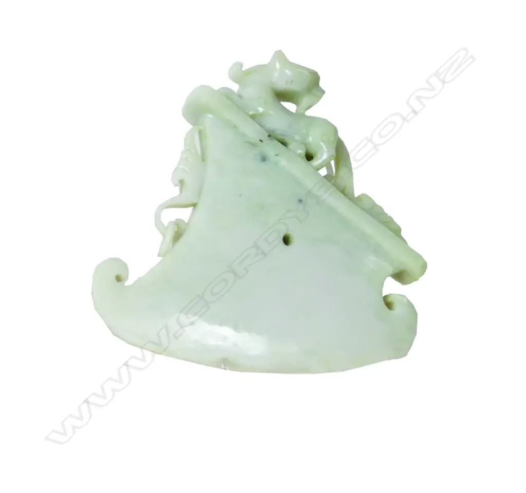 A Chinese jade archaic style blade Image 1++