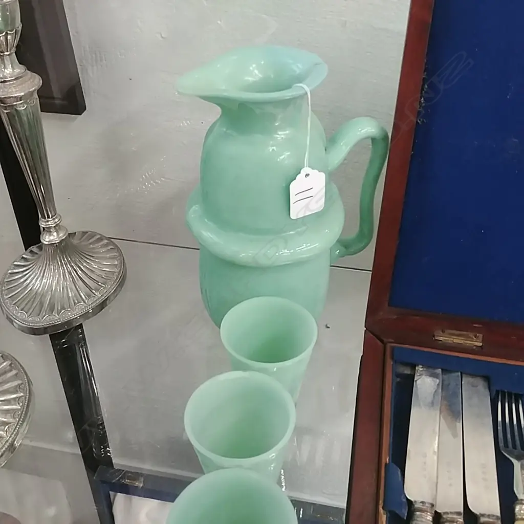 A Chinese Peking glass ewer and four beakers Image 1++