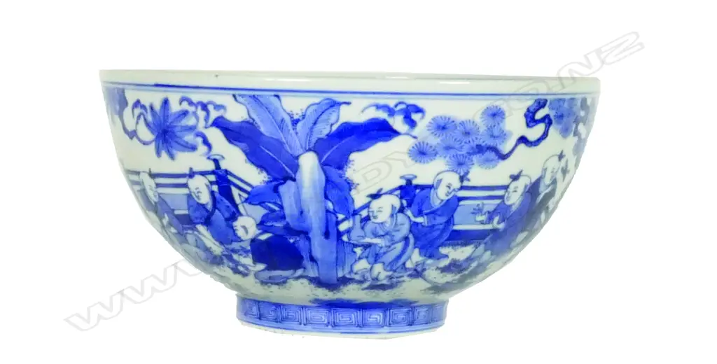 A Chinese porcelain blue and white bowl Image 1++