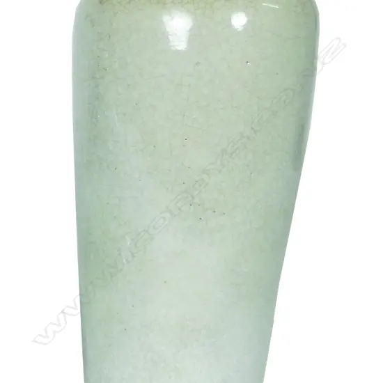 A Qing period crackle glaze shoulder vase