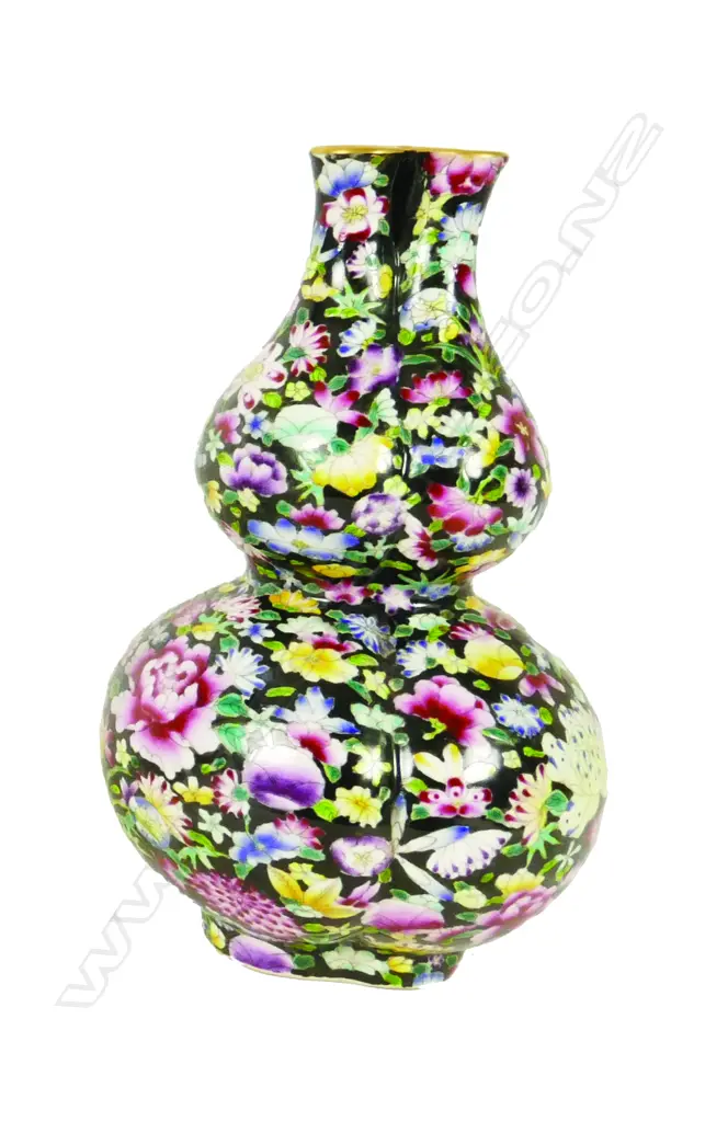 A Chinese porcelain bottle vase Image 1++