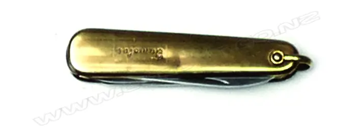 A vintage 14ct. yellow gold and steel pocket knife Image 1++
