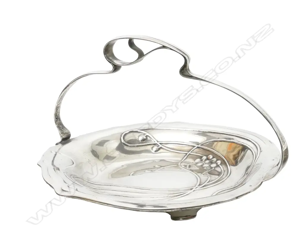 A Jugendstil (Art Nouveau) Austrian silver basket Image 1++
