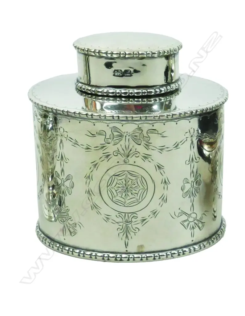 An early 20thC silver tea caddy Image 1++