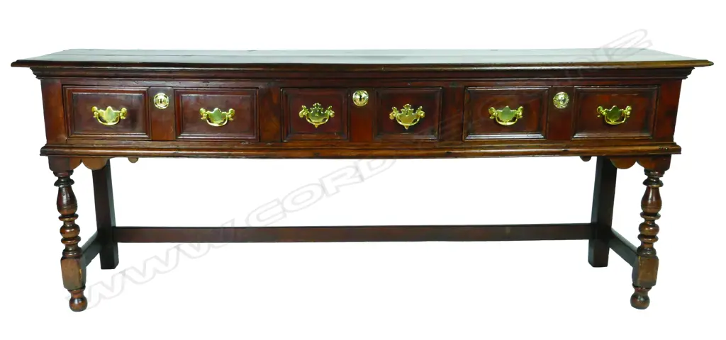 A Georgian dresser base Image 1++