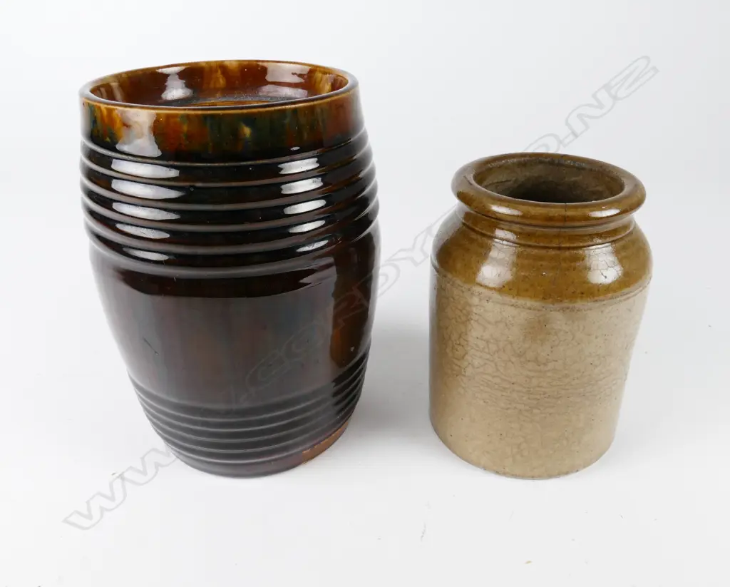 Two P. Hutson & Co. pottery items Image 1++