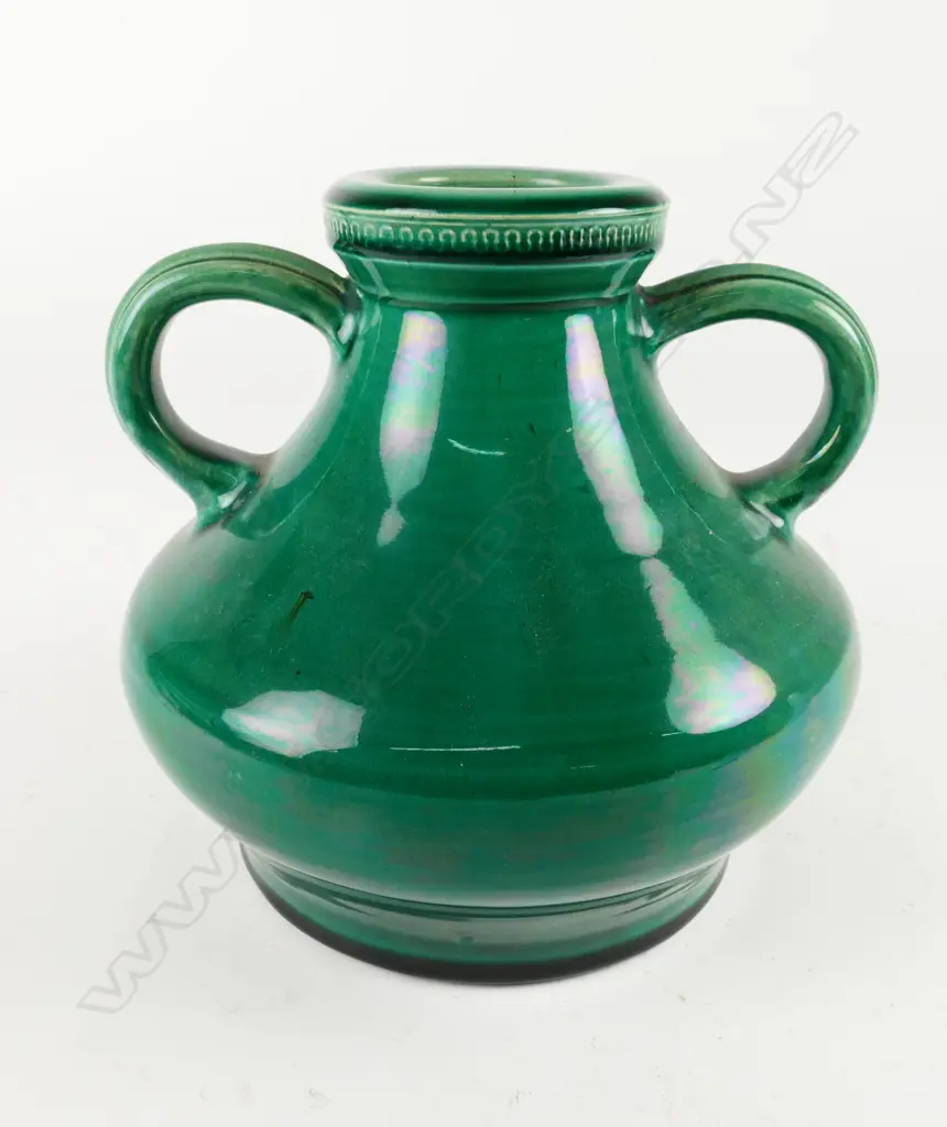 Peter Hutson N.Z. colonial green glazed pottery vase Image 1++