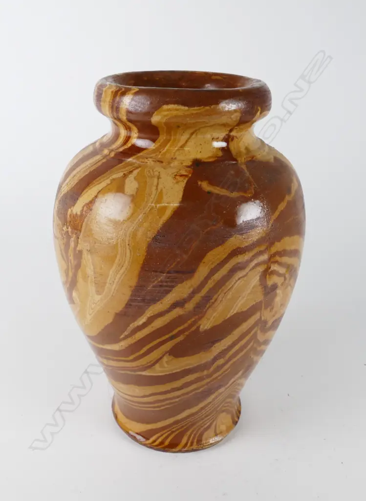 Amalgamated Brick & Pipe Co. Ltd solid agate ware baluster vase Image 1++