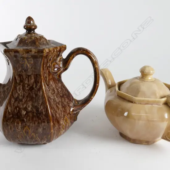 Two Temuka Ware pots