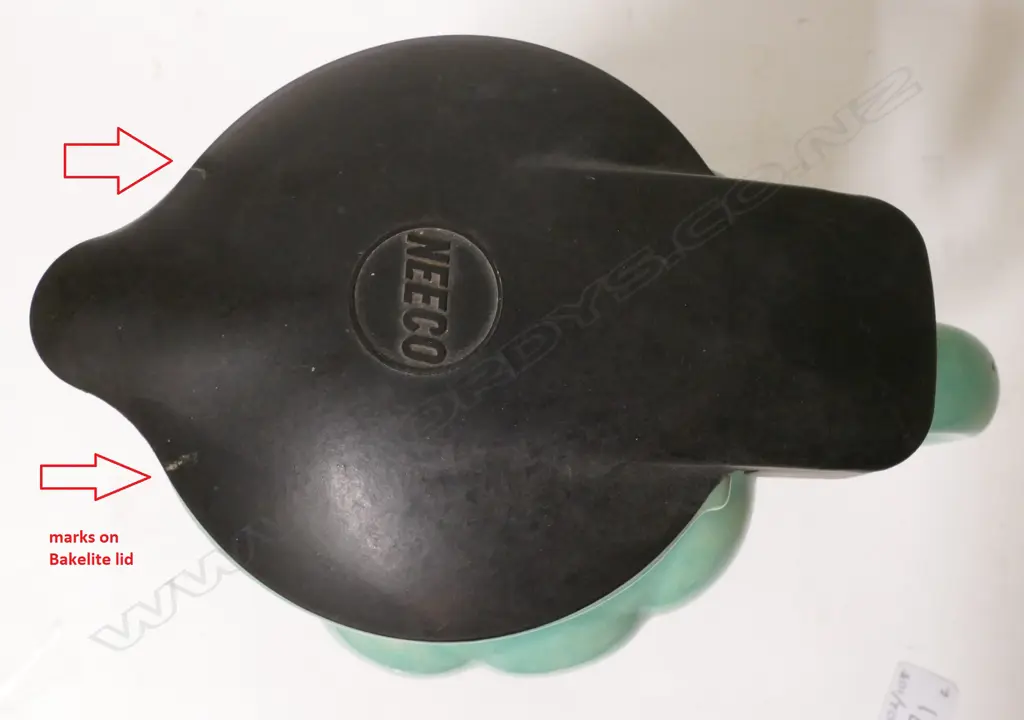 Two Temuka Ware electric jugs Image 1++